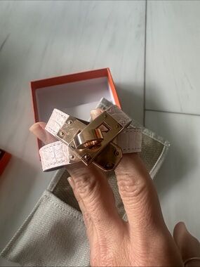 Hermes Kelly Pale Pink Croc Double Wrap Bracelet with Rose Gold Lock